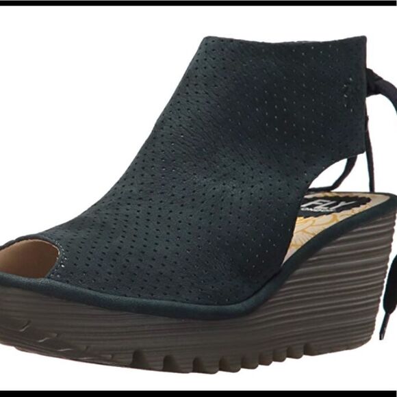 NIB Fly London YPUL in Cupido Reef {Size 39} - Picture 4 of 8